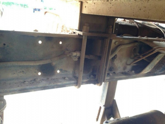 รถอีซูซุ 10 ล้อ บรรทุกน้ำ 195 แรงม้า. ปี 40  ( ขายคู่ ฮีโน่ 320 แรงม้า. )  สนใจติดต่อ  081 - 6079515