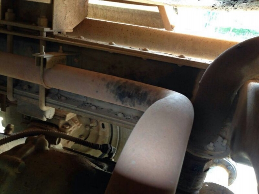 รถอีซูซุ 10 ล้อ บรรทุกน้ำ 195 แรงม้า. ปี 40  ( ขายคู่ ฮีโน่ 320 แรงม้า. )  สนใจติดต่อ  081 - 6079515