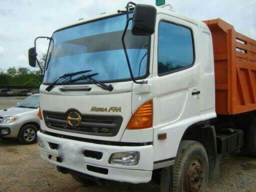 รถอีซูซุ 10 ล้อ บรรทุกน้ำ 195 แรงม้า. ปี 40  ( ขายคู่ ฮีโน่ 320 แรงม้า. )  สนใจติดต่อ  081 - 6079515