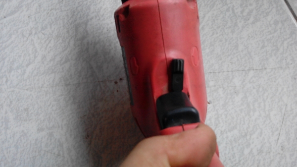 สว่านมือ Maktec รุ่น MT 651 หมุนซ้าย-ขวาได้ เจาะทั่วไปได้  พร้อมใช้งานสายไฟยาวมาก