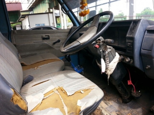 ขายISUZU NKR110 แรง ยาว4.30เมตร เครื่องดี แคชซีสวย เอกสารพร้อมโอน