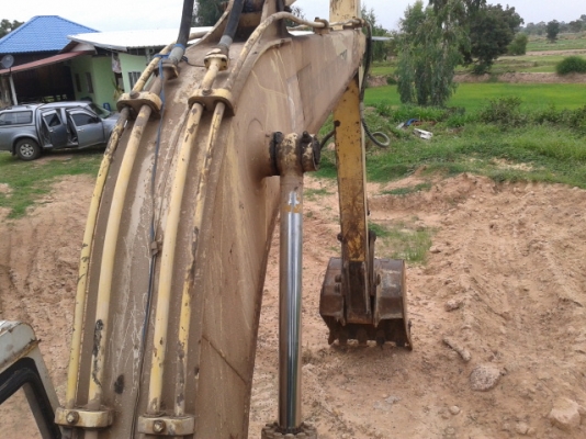 ขาย KOMATSU PC-120-3 เครื่องปั้มดีกำลังฉีกเลี้ยวดี เอวแน่นบอดี้ไม่สวย เครื่อง6BG1บูมอามร์สวย เอกสารซื้อขาย