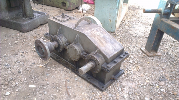 Sell> ขายเกียร์ทดรอบ ขนาดกลาง เฟืองดี ยังไม่ได้นับรอบครับ สนใจสอบถามได้เลยครับ