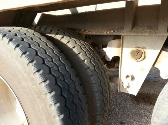 รถฮีโน่ 10 ล้อดั้ม 380 แรงม้า. ปี 53 ( ขายแม่ , ลูก )  ,  ( รถวิ่ง 2xx,xxx กม. )   สนใจติดต่อ 081 - 6079515