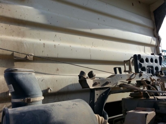 รถฮีโน่ 10 ล้อดั้ม 380 แรงม้า. ปี 53 ( ขายแม่ , ลูก )  ,  ( รถวิ่ง 2xx,xxx กม. )   สนใจติดต่อ 081 - 6079515