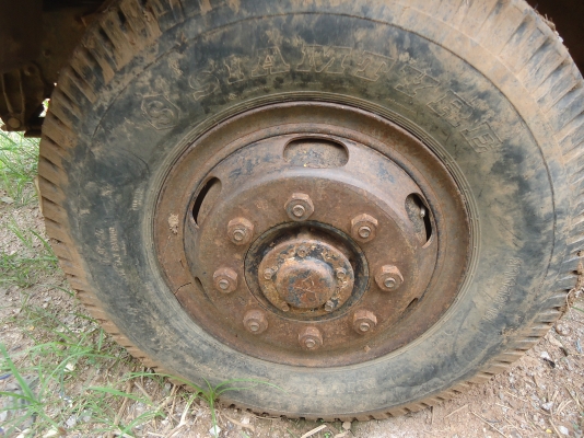 ขายด่วนรถสิบล้อหลงFN527TDชีL0215ดรั้มเครือง195แรงม้า