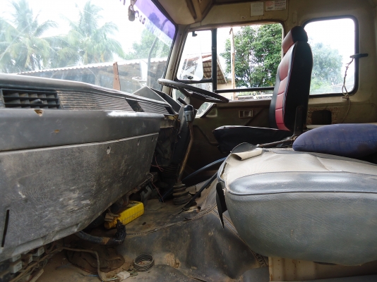 ขายด่วนรถสิบล้อหลงFN527TDชีL0215ดรั้มเครือง195แรงม้า