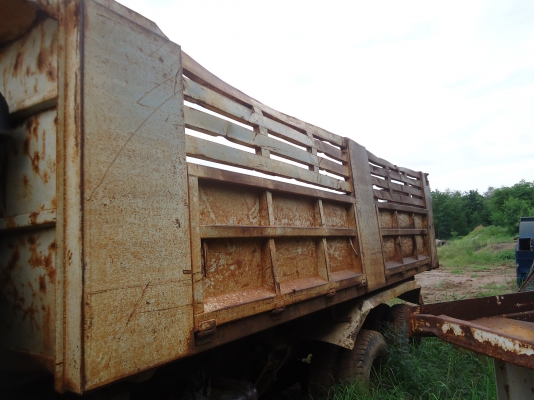 ขายด่วนรถสิบล้อหลงFN527TDชีL0215ดรั้มเครือง195แรงม้า