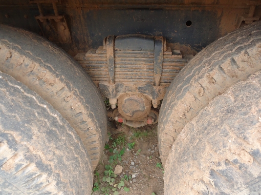 ขายด่วนรถสิบล้อหลงFN527TDชีL0215ดรั้มเครือง195แรงม้า