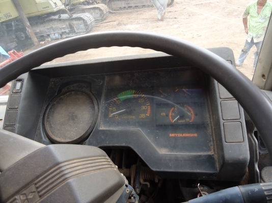 ขายด่วนรถสิบล้อหลงFN527TDชีL0215ดรั้มเครือง195แรงม้า