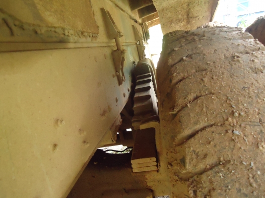 ขายด่วนรถสิบล้อหลงFN527TDชีL0215ดรั้มเครือง195แรงม้า