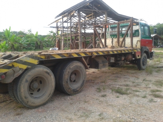 10 อีโน่เพลาเดียว  8 สูบ  300  แรงม้า ระบบไฟฟ้ายกหัว  (ท้ายเป็ดหรือท้าลาด)  พร้อมใช้งาน เล่มพร้อม..