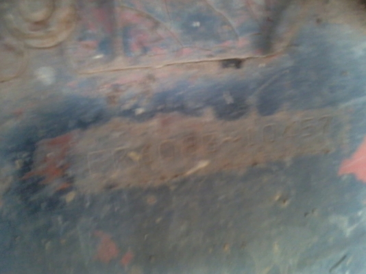 10 อีโน่เพลาเดียว  8 สูบ  300  แรงม้า ระบบไฟฟ้ายกหัว  (ท้ายเป็ดหรือท้าลาด)  พร้อมใช้งาน เล่มพร้อม..