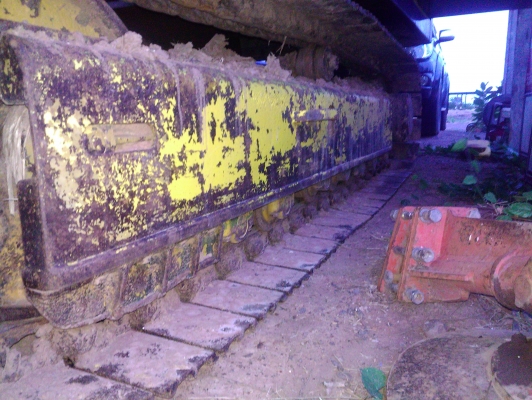 ขายรถแมคโคร KOMATSU PC 120-2 ราคาต่อรองได้เด้อ ขายรถแมคโคร KOMATSU PC 120-2 ราคาต่อรองได้เด้อ