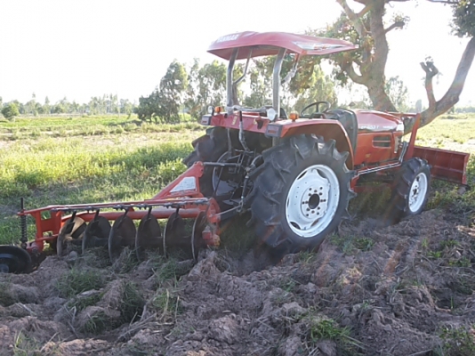 ยันม่าร์ 45 แรง  715 ชม. เอกสารพร้อมโอนครับ