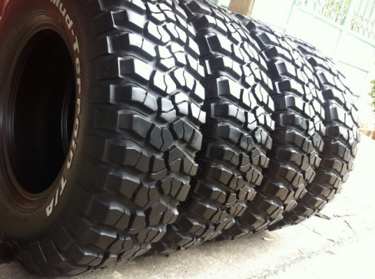 ขายยาง BF Goodrich Mud-terrain KM2 265 75 r16 ดอกลึกๆ ขายยาง BF Goodrich Mud-terrain KM2 265 75 r16 ดอกลึกๆ