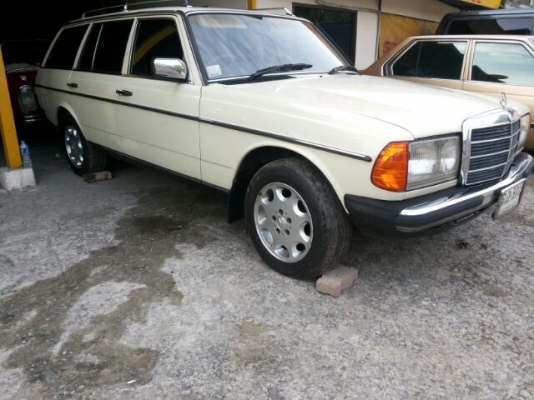 BENZ w 123 estate คลาสสิค สวยเดิม รถธนบุรี (แวน)