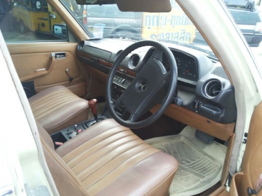 BENZ w 123 estate คลาสสิค สวยเดิม รถธนบุรี (แวน)
