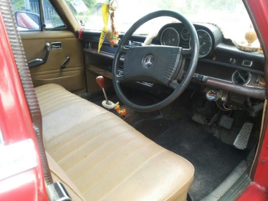 BENZ W 108 ตาตั๊กแตน หายาก สวยเดิม 40 ปี