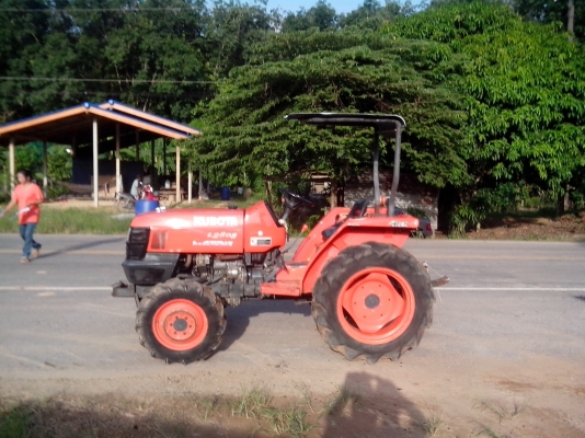 ขายรถไถ Kubota L2808 2เพลา ขายรถไถ Kubota L2808 2เพลา