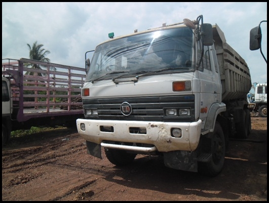 สิบล้อ UD430 กระบะดั้มท้องเรือ ราคาเบาๆ