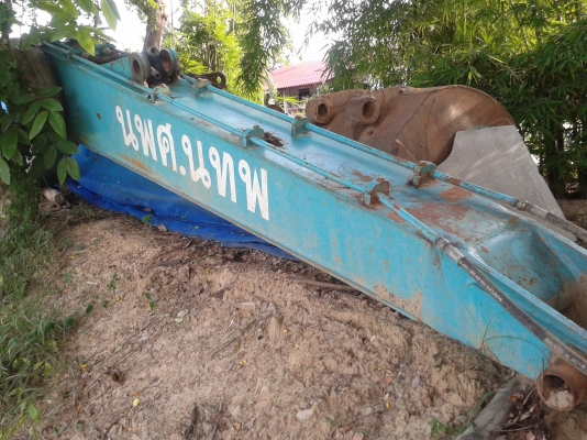 ขายชุดบูมยาว12เมตรครับพร้อมบุ๋งกี๋ใส่กับโกเบ120ครับ ขายชุดบูมยาว12เมตรครับพร้อมบุ๋งกี๋ใส่กับโกเบ120ครับ