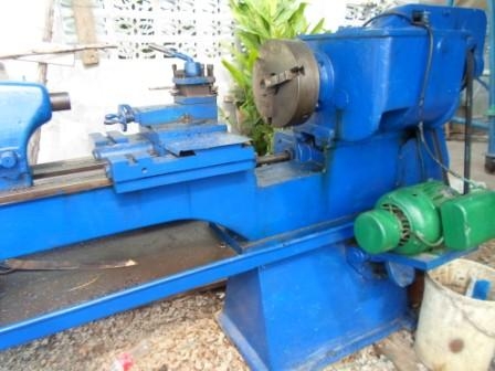 แท่นกลึง อังกฤษ 7 ฟุต 2 เพลา เกียร์บล็อก ใช้ไฟบ้าน  60,000