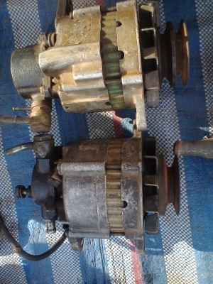 ไดชาร์จ 80 แอมสภาพพร้อมใช้ครับ  ขนาด 80 แอมครับราคานี้คุ้มครับ