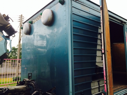 ขายตู้ยาว5.50เมตรครับ ขายตู้ยาว5.50เมตรครับ