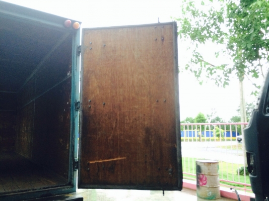 ขายตู้ยาว5.50เมตรครับ ขายตู้ยาว5.50เมตรครับ