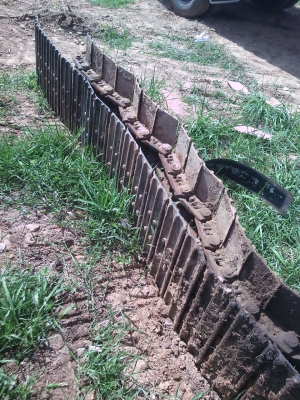 ขายถูกๆครับโซ่พร้อมใบแทรคฮิตาชิEX100-120สภาพสวย