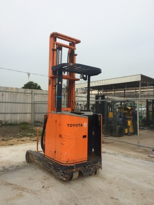 ปรับลดลงสุดๆ 135,000 รถยกเก่านอกถูก!!Toyota รุ่น5 ไฟฟ้ายืนขับยก 1.5 ตันยกสูง5เมตร มีสไลด์ชิพ รถดีมากๆ เก่านอกราคาถูก 170,000 บาท โทร 094-426-7888 จะเด็ด