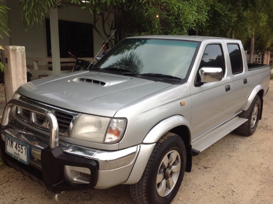 นิสสันฟรอนเทีย 4 ประตู โฟวิล เครื่อง 2500 อินเตอ เทอโบ แท้ๆ