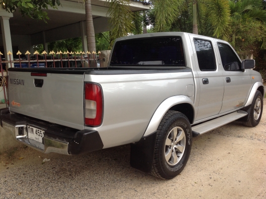 นิสสันฟรอนเทีย 4 ประตู โฟวิล เครื่อง 2500 อินเตอ เทอโบ แท้ๆ