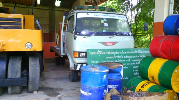 รถหกล้อHINO FB หกล้อท้ายลาด เครื่องดีเซล ฮีโน่ 6 สูบ รถหกล้อในสภาพใหม่เอี่ยม บรรทุก รถแบคโฮขนาด PC60 ได้ดี