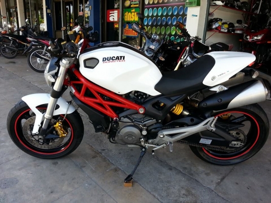 Ducati M795 ทะเบียน 2012 รถสวยพร้อมใช้ ราคาเบาๆ รถศูนย์!!!!!