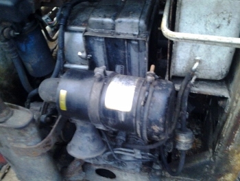 รถตักล้อยาง BOBCAT  เครื่องดีเซล 2 สูบ KUBOTA  = ราคา 88,000 บาท