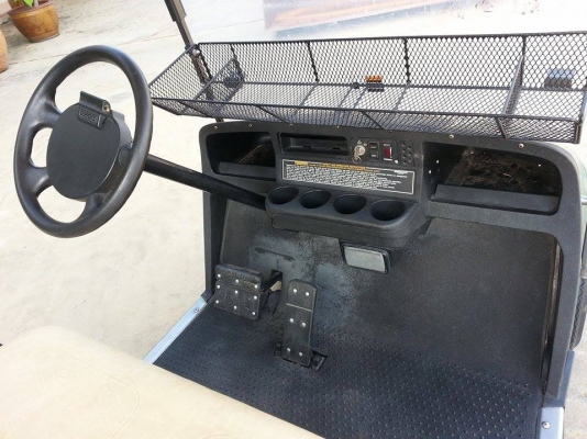 รถกอล์ฟไฟฟ้า Ezgo 2 ที่นั่ง ปี 2005 มือ 2 ญี่ปุ่นนำเข้าเอง มีหลายคัน ราคาไม่แพงครับ