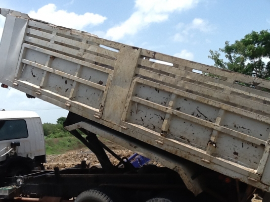 ฝากขายกะบะดั้ม สิบล้อ Rocky