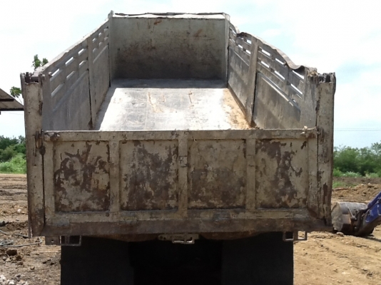 ฝากขายกะบะดั้ม สิบล้อ Rocky