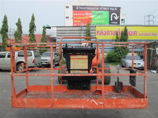 ขายด่วนรถกระเช้า JLG รุ่น 600A (มือสอง) สนใจสอบถามรายละเอียด คุณอนุวัตน์ 084-874-2940