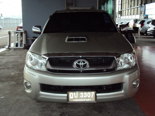 ฟรี หลังคาแครี่บอย เสมอเก๋ง  TOYOTA HILUX VIGO DBL 3.0 G AT 2010