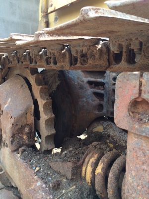 ขายรถแทรกเตอร์ D-4D จำนวน 2 คัน สภาพใช้งานได้