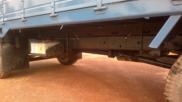 กระบะบรรทุก 6 ล้อ อีซูซุ รุ่นสั่งลุย  115 แรงม้า มือสอง