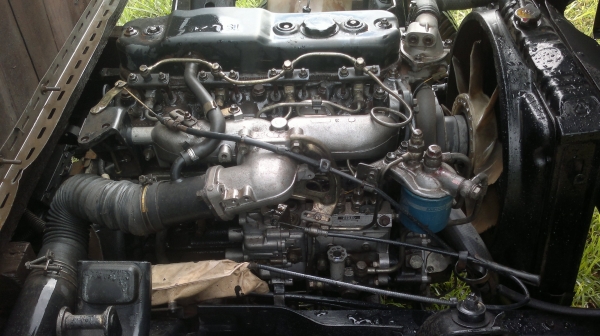 กระบะบรรทุก 6 ล้อ อีซูซุ รุ่นสั่งลุย  115 แรงม้า มือสอง