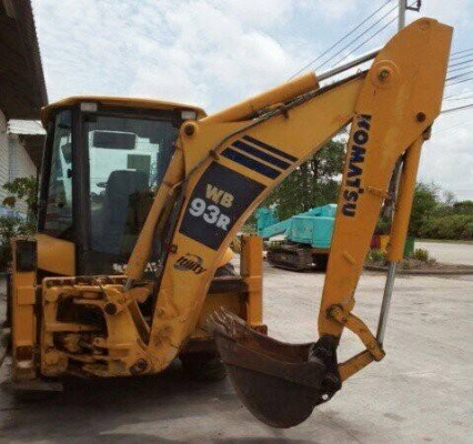 Komatsu WB93R รถตักหน้าขุดหลัง