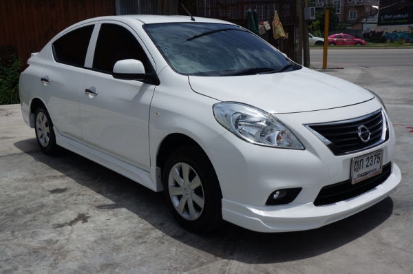NISSAN ALMERA ปี 2012 AUTO รถสวย เดิมสุดๆ ชุดแต่งรอบคัน ARIBAG เบรค ABS เครื่องดี ช่วงล่างแน่น ไม่มีชนหนัก 100 \% แอร์เย็นๆ ภายในสวยสภาพยังใหม่ๆ สีสวย รถพร้อมใช้งาน จัดไฟแนนได้