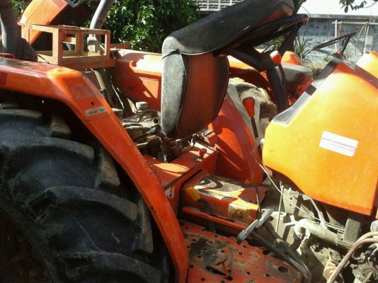 ขายรถไถ KUBOTA  L3408  พร้อมดันหน้า