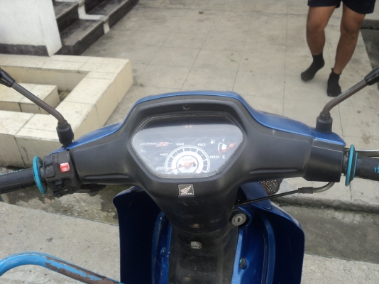 ขายฮอนด้าเวฟ100สำหรับขายของมีพ่วงขา้งทะเบียนไม่ขาดขอขาย7000บาทตามสภาพควันไม่ไหล