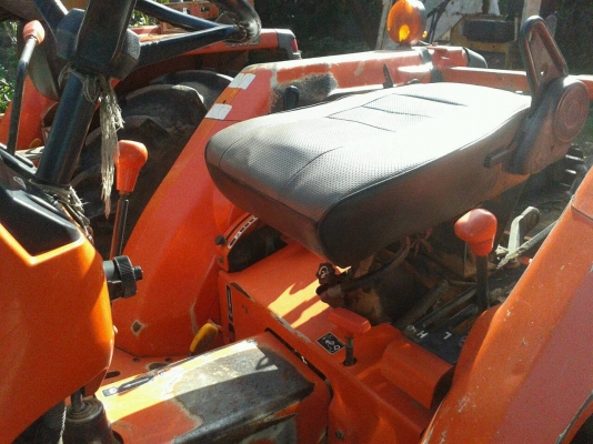 ขายรถไถ KUBOTA  L3408  พร้อมดันหน้า รถไร่
